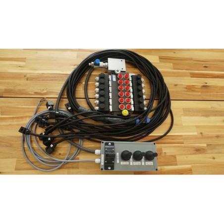 Proportionaler Steuerkasten 12V/24V 3 Joysticks + Fingersteuerung + Monoblock 50 l/min 6 Abschnitte 13gpm