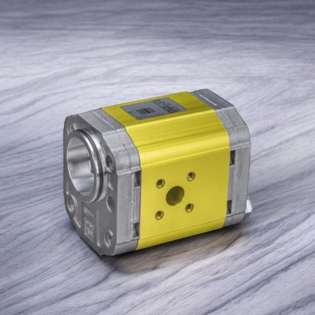 "Aluminium Außenzahnradpumpe Größe 2, linksdrehend, Fördermenge 4,2 ccm/U, 260 bar, 83,4 mm Einbaulänge, NBR Dichtung"
