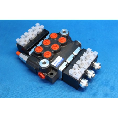 Directional Control Valve 3-spool Hydraulic Solenoid 50 L/Min 13GPM 24VDC