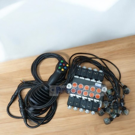 4 positions joystick 7 buttons + Monoblock Vave 5-spool hydraulic solenoid 50 l/min 13GPM 24VDC
