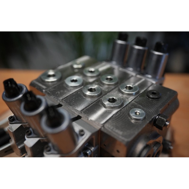 Proportionalventil Walvoil DPX100 3 Funktionen Nachkompensation