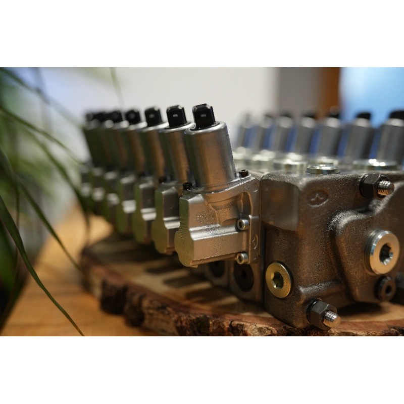 Proportionalventil Walvoil DPX100 7 Funktionen