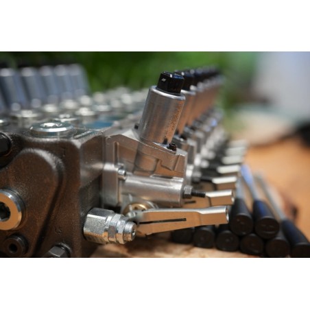 Proportionalventil Walvoil DPX100 7 Funktionen