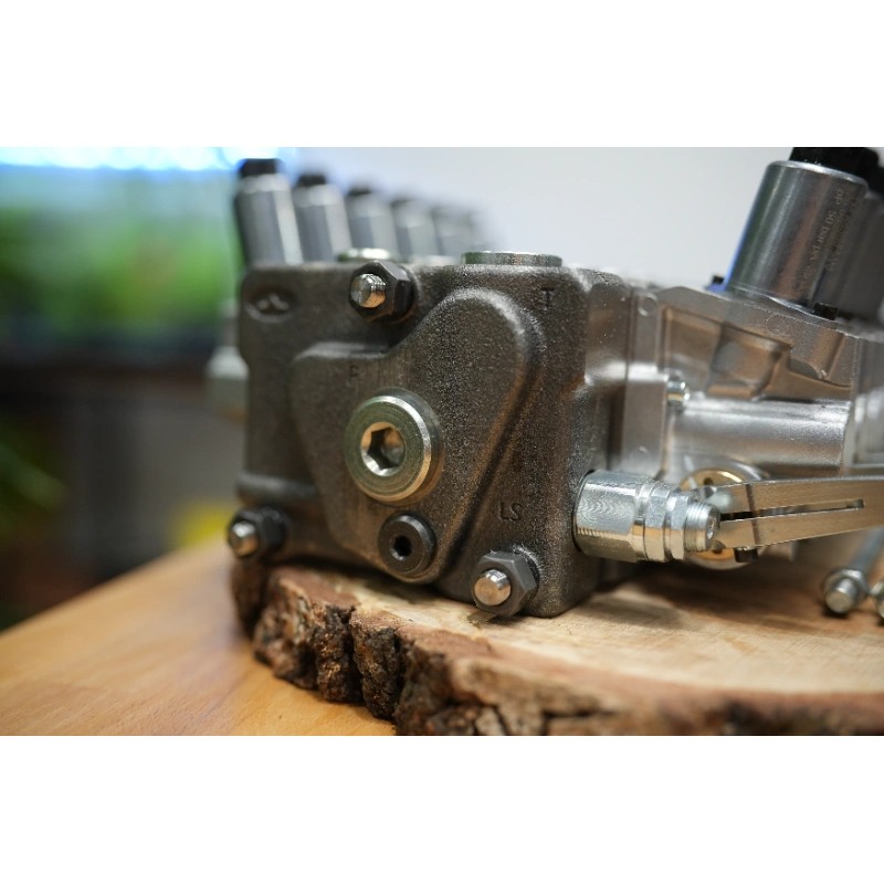 Proportionalventil Walvoil DPX100 6 Funktionen