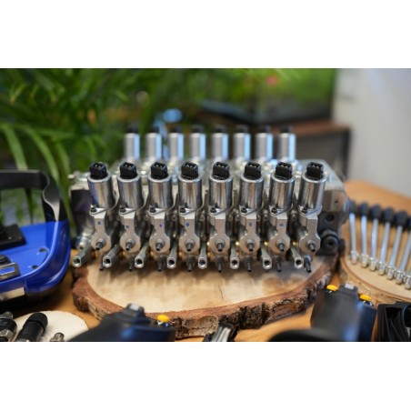 2 JC-Joysticks + Scanreco-Fernsteuerung mit DPX 100 für die Forstwirtschaft
