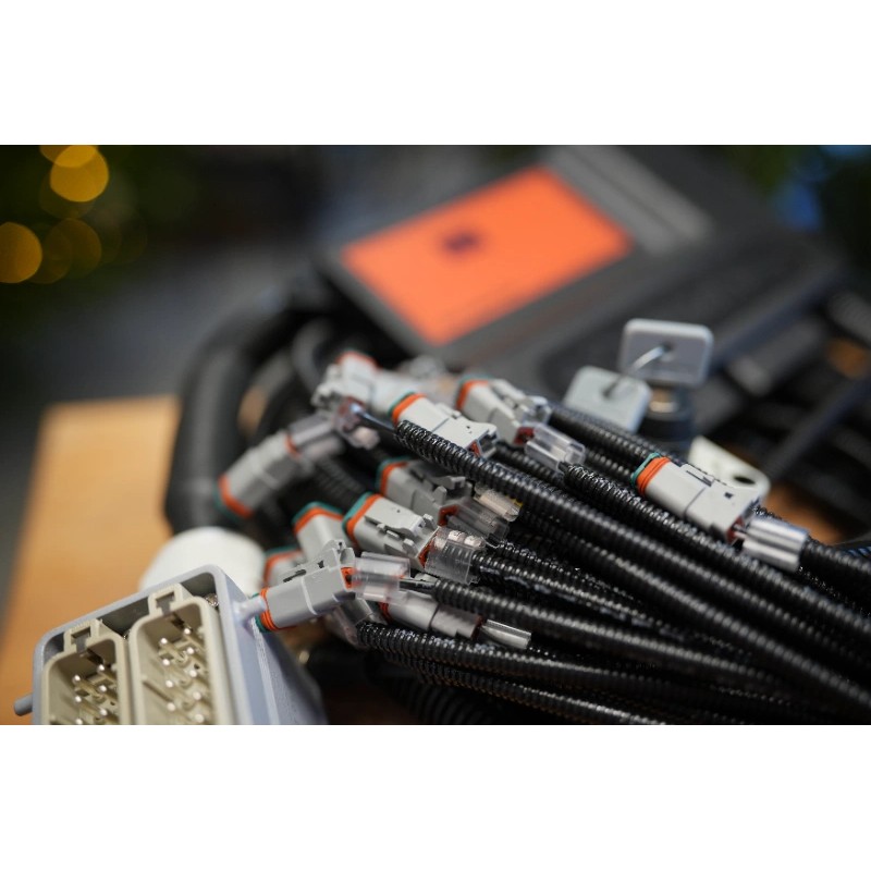 2 JC-Joysticks + Scanreco-Fernsteuerung mit DPX 100 für die Forstwirtschaft