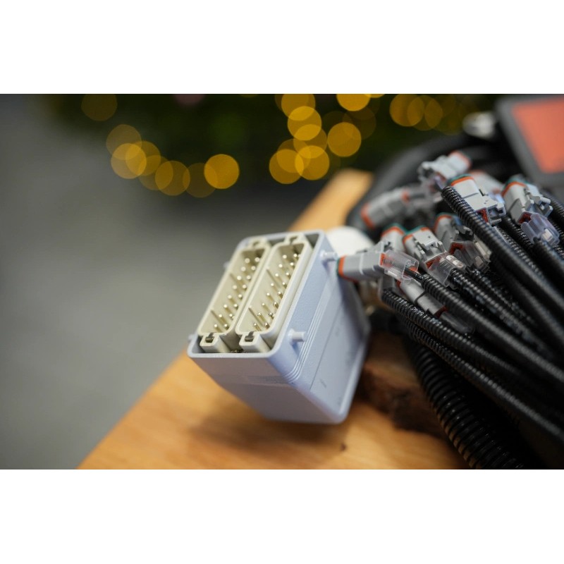 2 JC-Joysticks + Scanreco-Fernsteuerung mit DPX 100 für die Forstwirtschaft