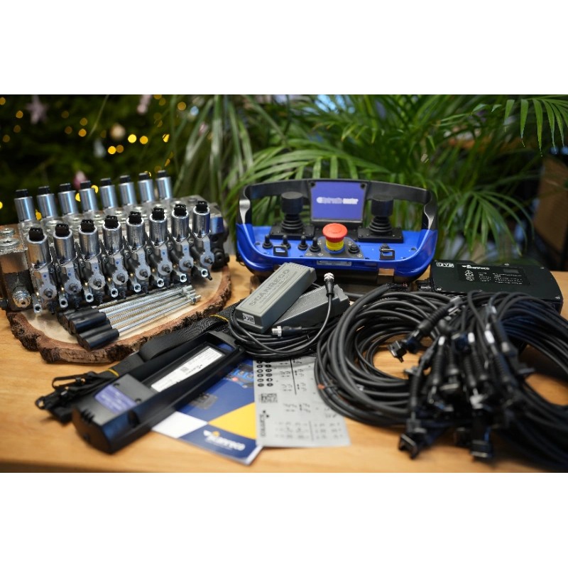 Scanreco RC 400 Maxi + 2 Joysticks und DPX 100-Ventil für die Forstwirtschaft