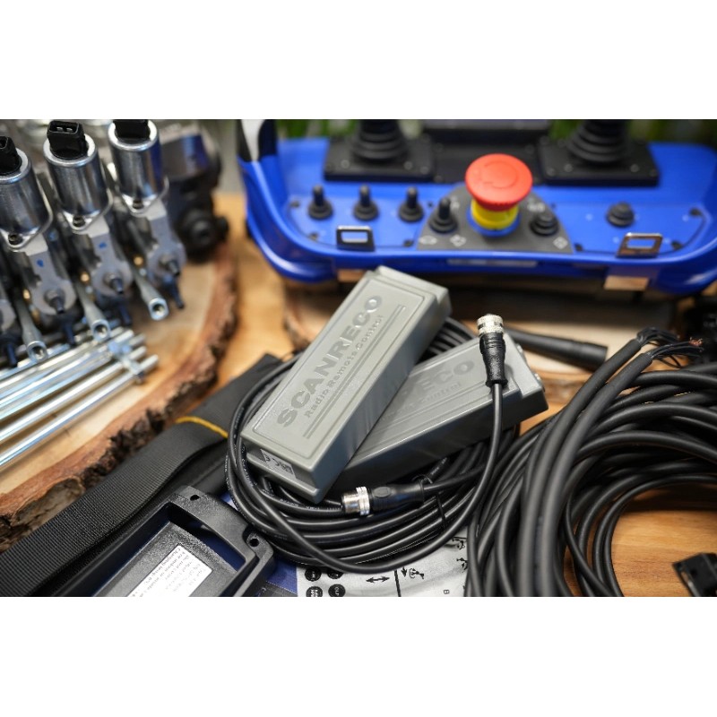 Scanreco RC 400 Maxi + 2 Joysticks und DPX 100-Ventil für die Forstwirtschaft