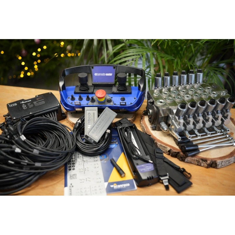 Walvoil DPX 100 6-Wege-Ventil + RC 400 Maxi mit 2 Joysticks