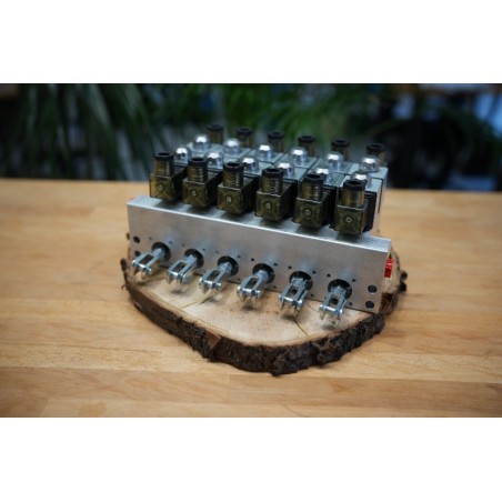 Funk-Nachrüstsystem für Ladekran 12 VDC/24/VDC Arbeitsdruck 30bar Scanreco