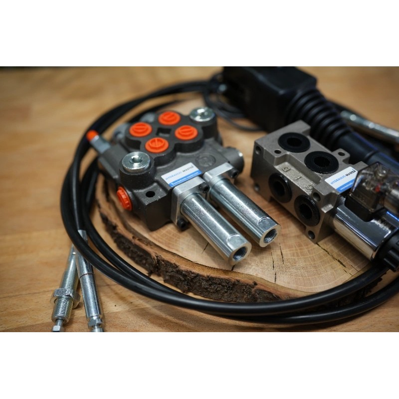 Frontlader Steuergerät Ventil Mit Joystick 3 Funktionen Doppeltwirkend Für Kubota 40l/Min  12V