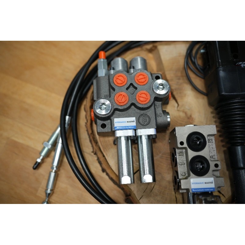 Frontlader Steuergerät Ventil Mit Joystick 3 Funktionen Doppeltwirkend Für Kubota 40l/Min  12V