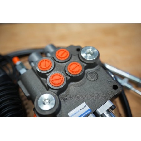 Hydraulik-steuerventil Kit 3 Funktionen Doppeltwirkend Traktor Lader  Joystick  80 l/min