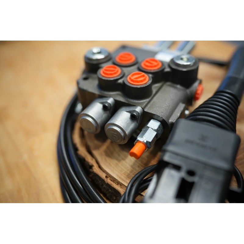 Hydraulik-steuerventil Kit 3 Funktionen Doppeltwirkend Traktor Lader  Joystick  80 l/min