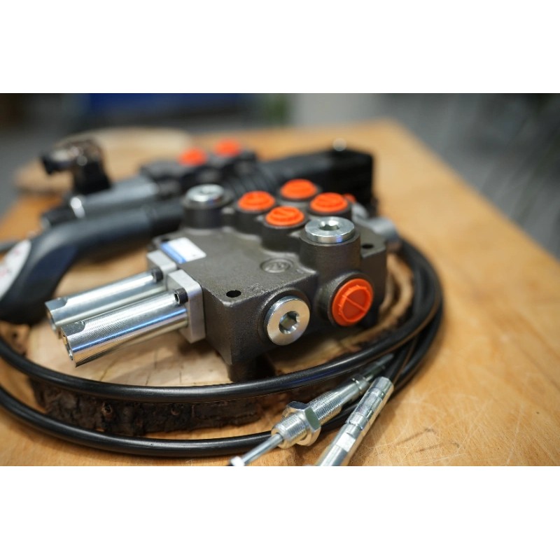 Hydraulik-steuerventil Kit 3 Funktionen Doppeltwirkend Traktor Lader  Joystick  80 l/min