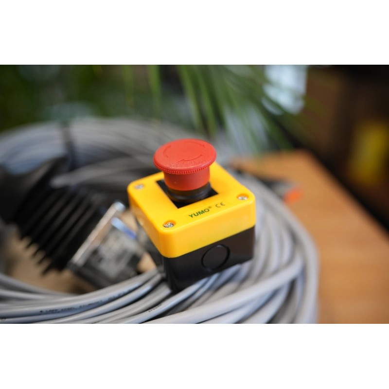 10 Funktionen Walvoil DPX100 mit 1 Joystick mit MTH-Griff + Steuergerät mit Elektronik für die Erweiterung