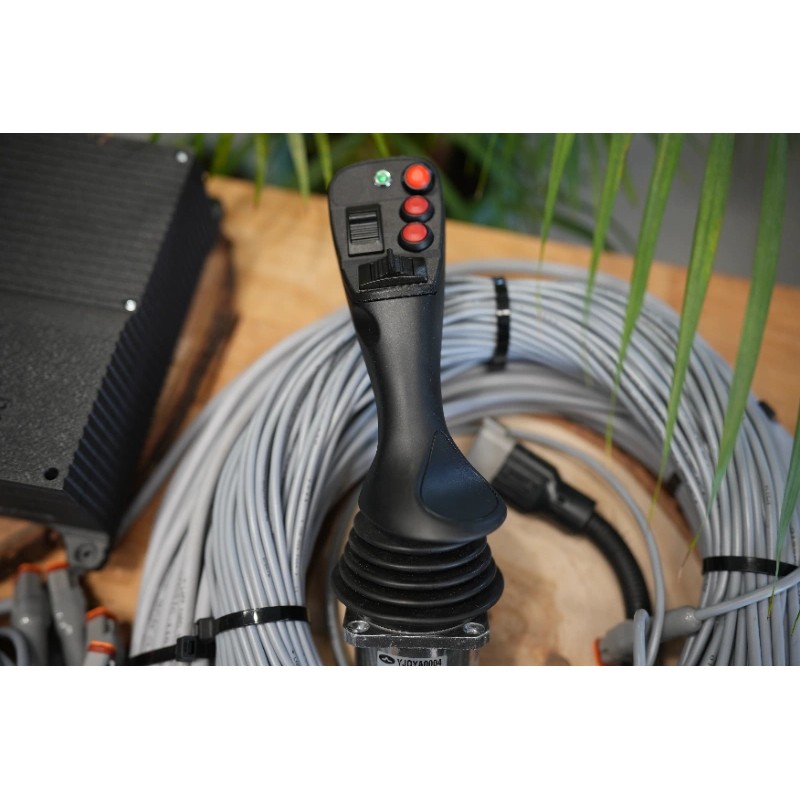 10 Funktionen Walvoil DPX100 mit 1 Joystick mit MTH-Griff + Steuergerät mit Elektronik für die Erweiterung