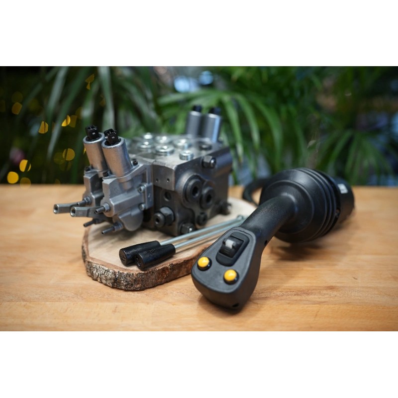 Walvoil DPX 100 Hydraulikventil, 2-teilig, mit 1 Proportional-Joystick
