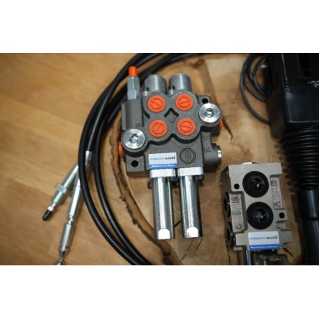 HYDRAULIKVENTILSATZ MIT JOYSTICK 3 FUNKTIONEN DOPPELTWIRKEND FÜR JOHN DEERE 40L/MIN (11GPM) 12 VDC