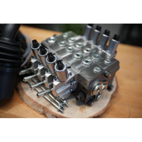 Walvoil DPX100 4-Wege-Ventil + JP-Joystick – 4 Funktionen für Hiab und andere