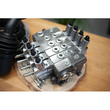 Walvoil DPX100 4-Wege-Ventil + JP-Joystick – 4 Funktionen für Hiab und andere