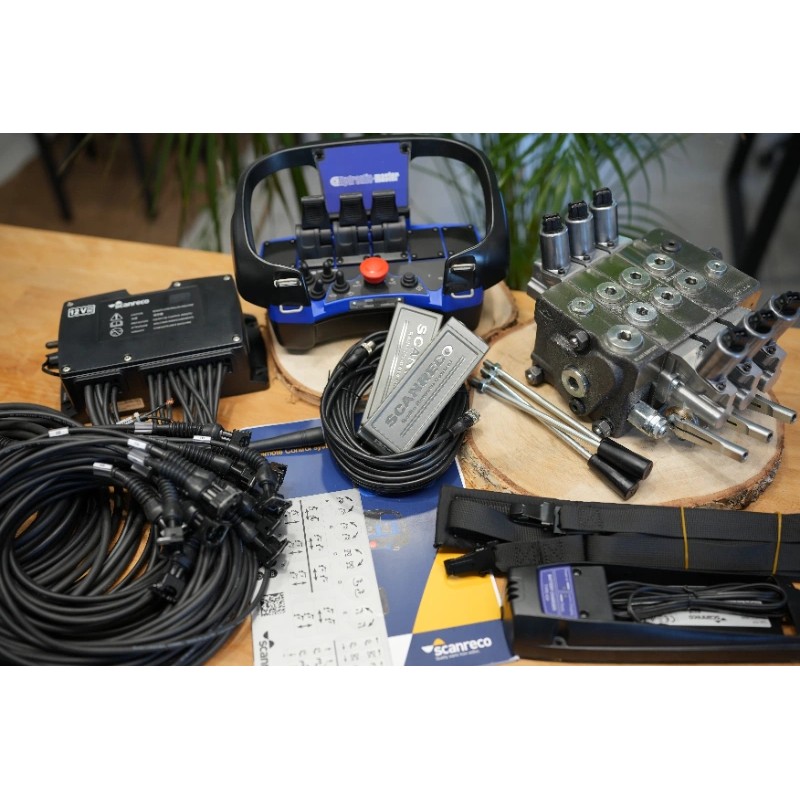 Walvoil DPX100 3-Wege-Proportionalventil + Scanreco Mini G2B Funkfernbedienung