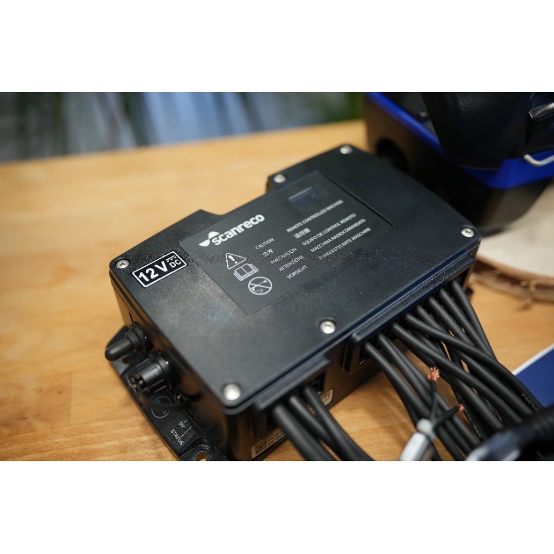 Walvoil DPX100 3-Wege-Proportionalventil + Scanreco Mini G2B Funkfernbedienung