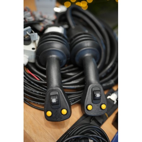 RC400 Proportional-Fernsteuerungsset | 8-Kanal-Funkfernsteuerung + JP-Joysticks PWM für Parker, Fassi, Hiab