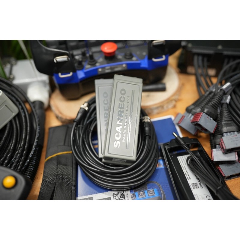 Scanreco RC400 Funkfernbedienung mit 6 Funktionen + 2 JS-Joysticks PVG32 Danfoss