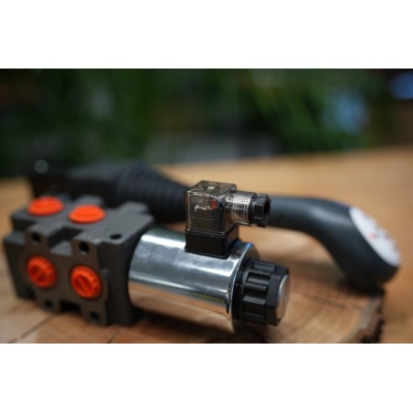 Hydraulischer 3. Steuerstrom für Traktorlader + Joystick, 80 l/min, 21 gpm