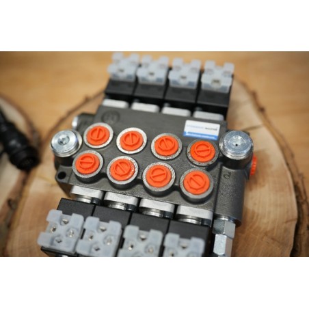 4 positions joystick 5 buttons + Monoblock Vave 4-spool hydraulic solenoid 80 l/min 13GPM 24VDC