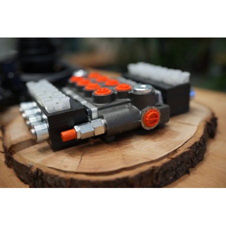 4 positions joystick 5 buttons + Monoblock Vave 4-spool hydraulic solenoid 80 l/min 13GPM 24VDC
