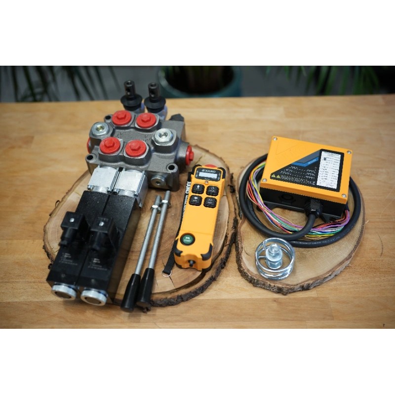 Monoblock Hydraulik Bank Motor 2 Schieberventile Galtech Q95 120 L/Min 31 GPM 24 V + Juuko Wireless Control Panel