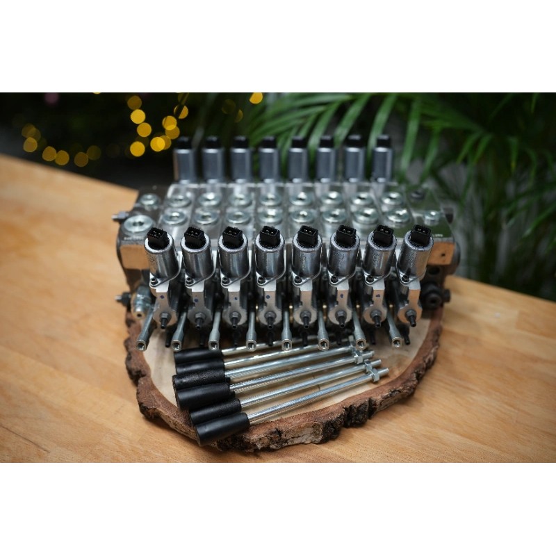 Walvoil DPX100 Proportionalventil mit 8 Funktionen