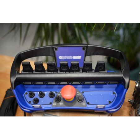 Walvoil DPX 100 7-Wege-Ventil + Scanreco RC 400 Maxi Fernbedienung