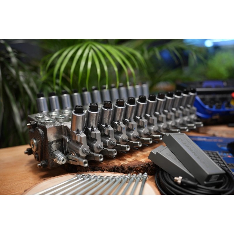 12-Wege-Proportionalventil + Scanreco-Fernbedienung bis zu 40 gpm (120 l/min) – John Deere, Kubota, Steyr