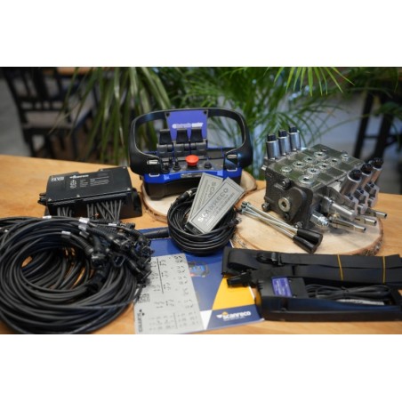 Walvoil DPX100 3-Wege-Proportionalventil + Scanreco Mini G2B Funkfernbedienung