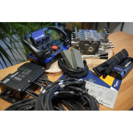 Walvoil DPX100 3-Wege-Proportionalventil + Scanreco Mini G2B Funkfernbedienung