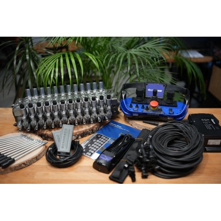 Walvoil DPX100-Ventil mit 12 Funktionen und Scanreco RC400 G2B mit 3 Joysticks