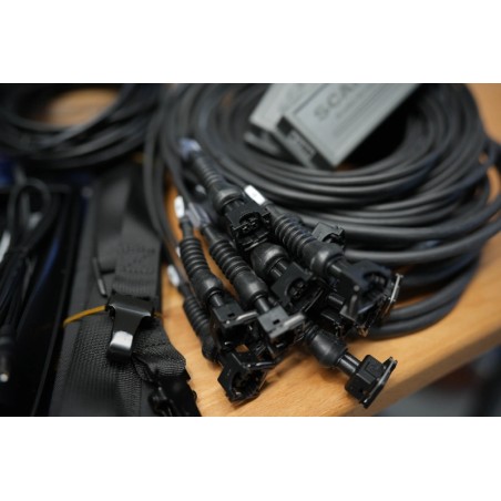 Walvoil DPX100 Hydraulikventil mit 8 Funktionen und Scanreco RC400 G2B mit 3 Joysticks