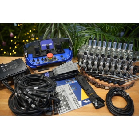 Walvoil DPX100-Ventil mit 9 Funktionen und Scanreco RC400 G2B mit 3 Joysticks