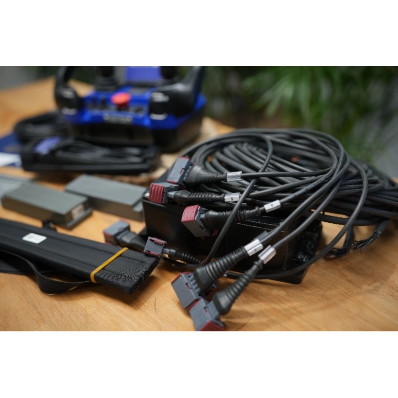 Funkfernbedienung  Scanreco – Plug-and-Play für Danfoss-Ventile mit AMP-Anschlüssen, 2 Joysticks, 3 Achsen