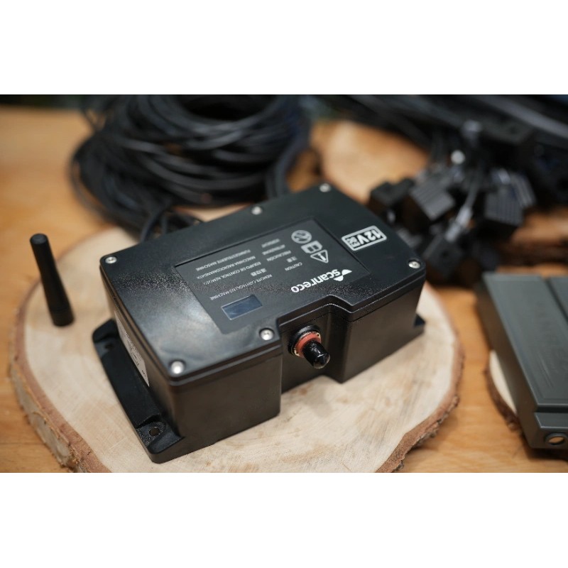 Scanreco Mini G2B Funkfernsteuerung mit 3 Joysticks, 2 Achsen – 6 Funktionen