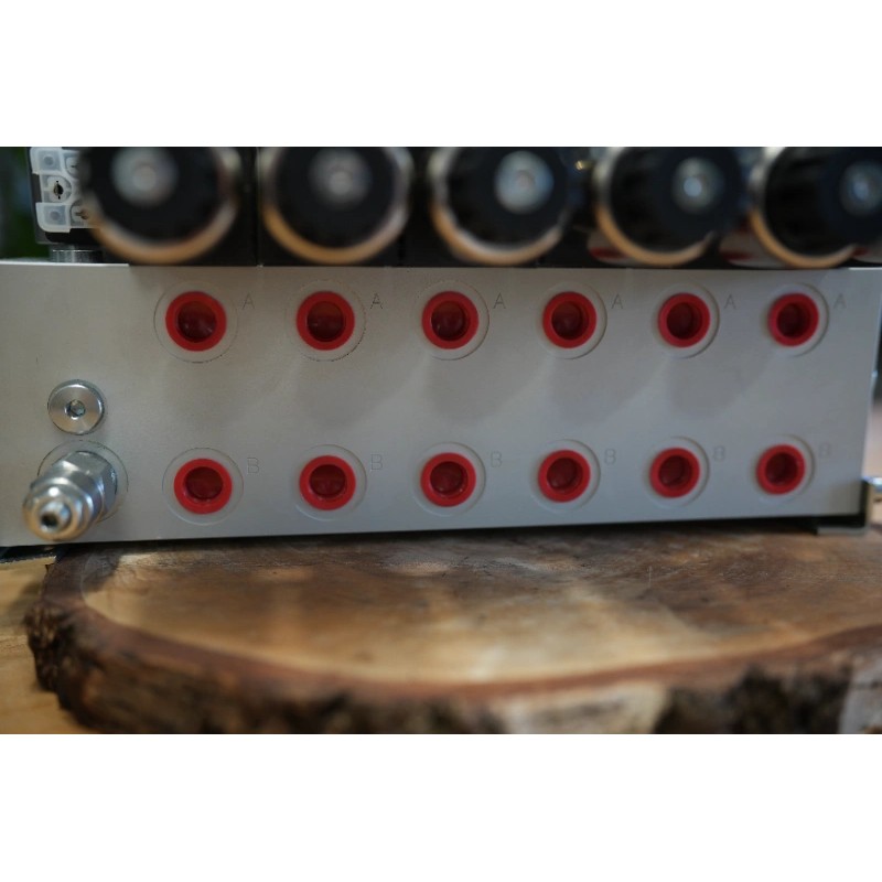 Proportional CETOP Ventil, 6 Funktionen, 21 GPM, mit Handhebel