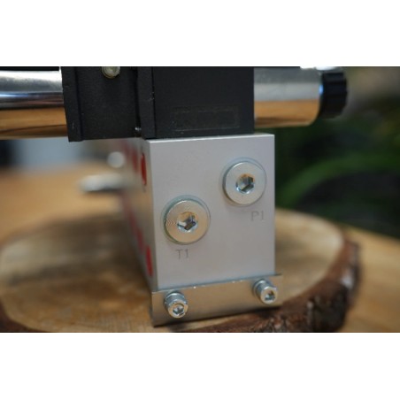 Proportional CETOP Ventil, 6 Funktionen, 21 GPM, mit Handhebel