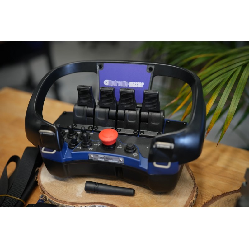 Elektrisches Ventil Walvoil DPX050, 4-fach + Fernbedienung Scanreco Mini G2B