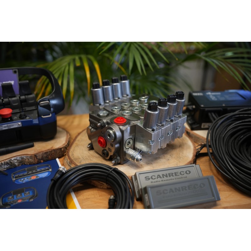 Walvoil DPX50 mit 4 Funktionen + Scanreco G4-Fernbedienung für Vermeer-Geräte