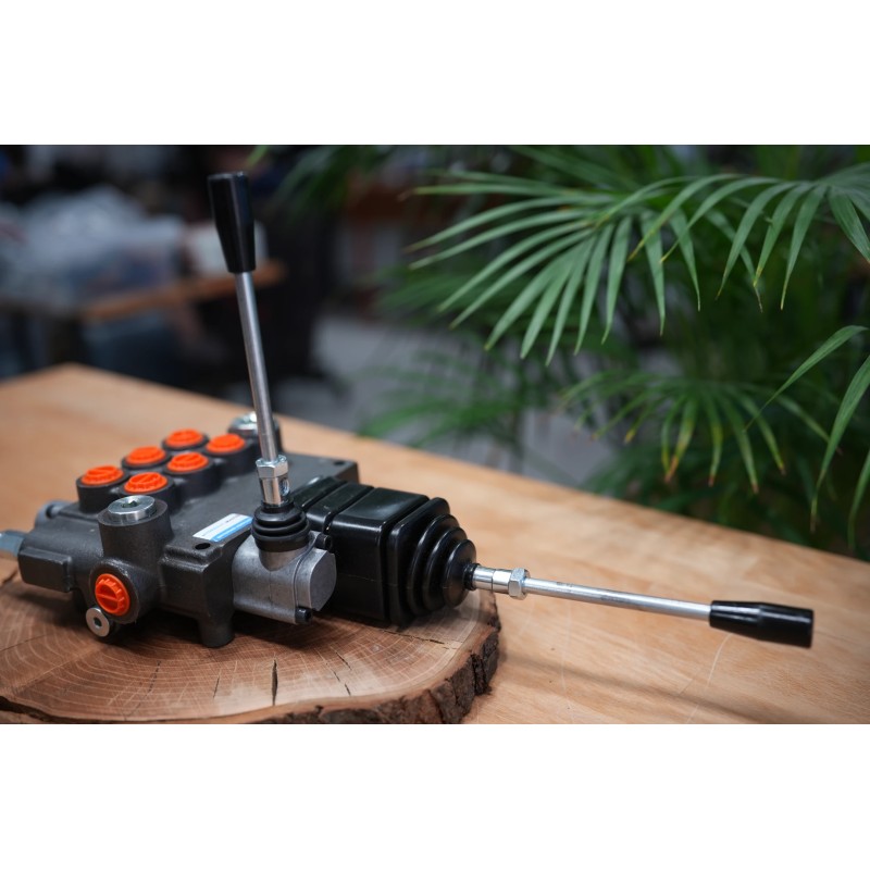 Monoblock-Wegeventil 80 L/Min 3 Schieber Doppeltwirkend + Joystick