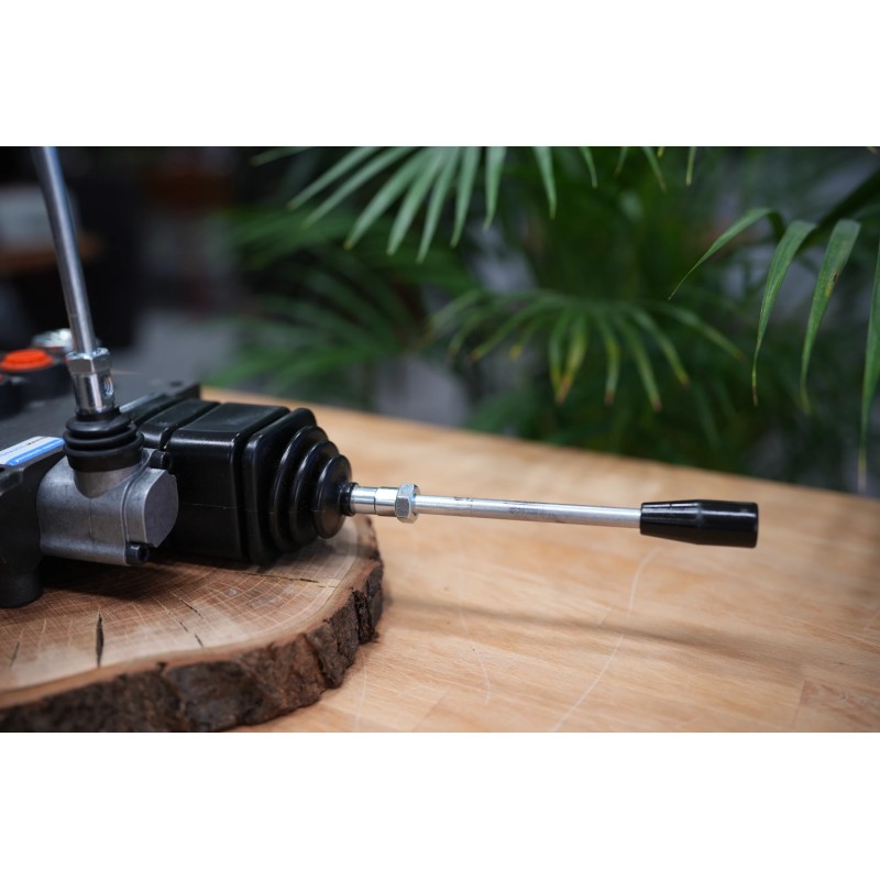 Monoblock-Wegeventil 80 L/Min 3 Schieber Doppeltwirkend + Joystick